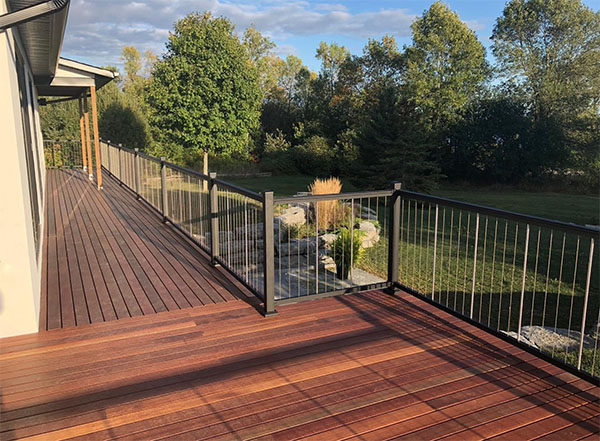 Batu decking on a customers lakehouse